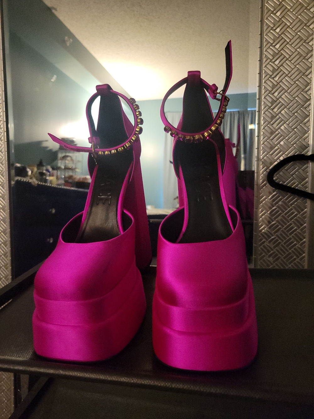 Versace Hot Pink Platform Ankle-Strap Heels NEVER WORN SIZE 39 - Picture 4 of 8